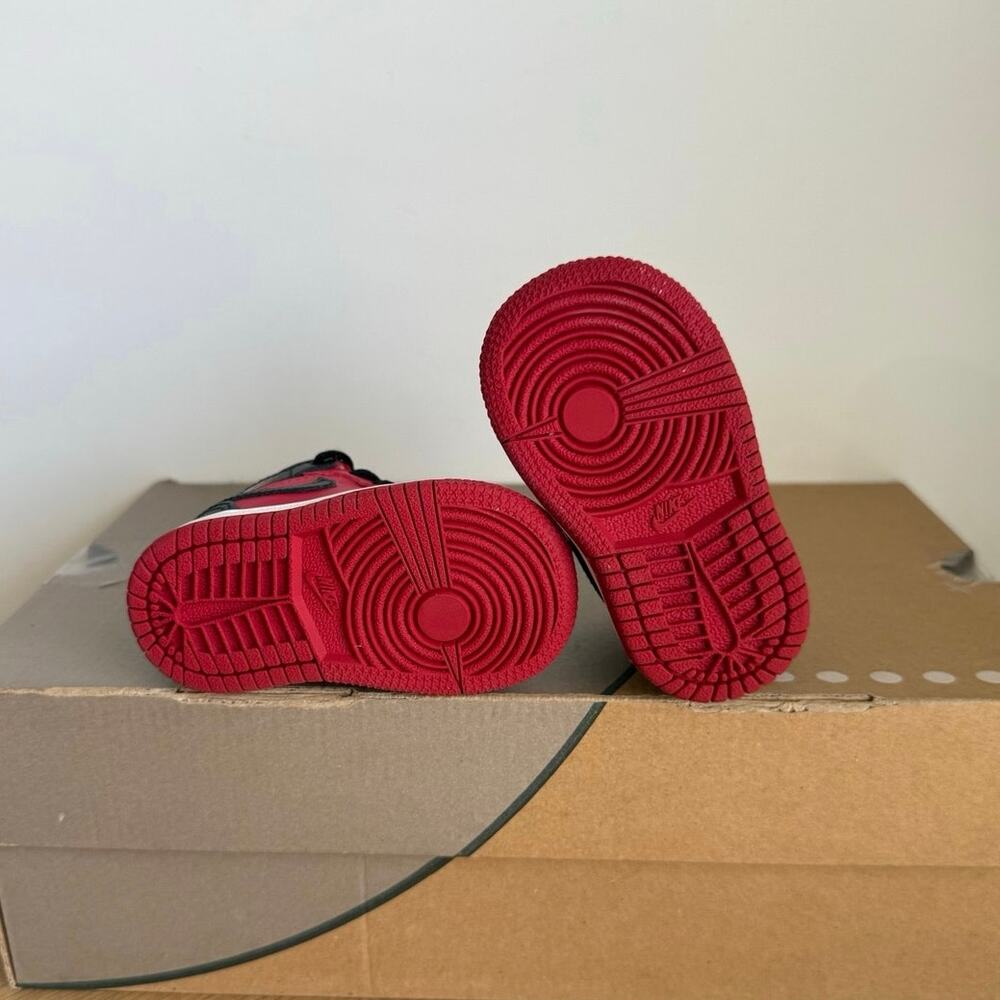 Nike Air Jordan 1 Mid ‘Reverse Bred’ Baby Sneakers- SZ 3 C - Picture 8 of 9